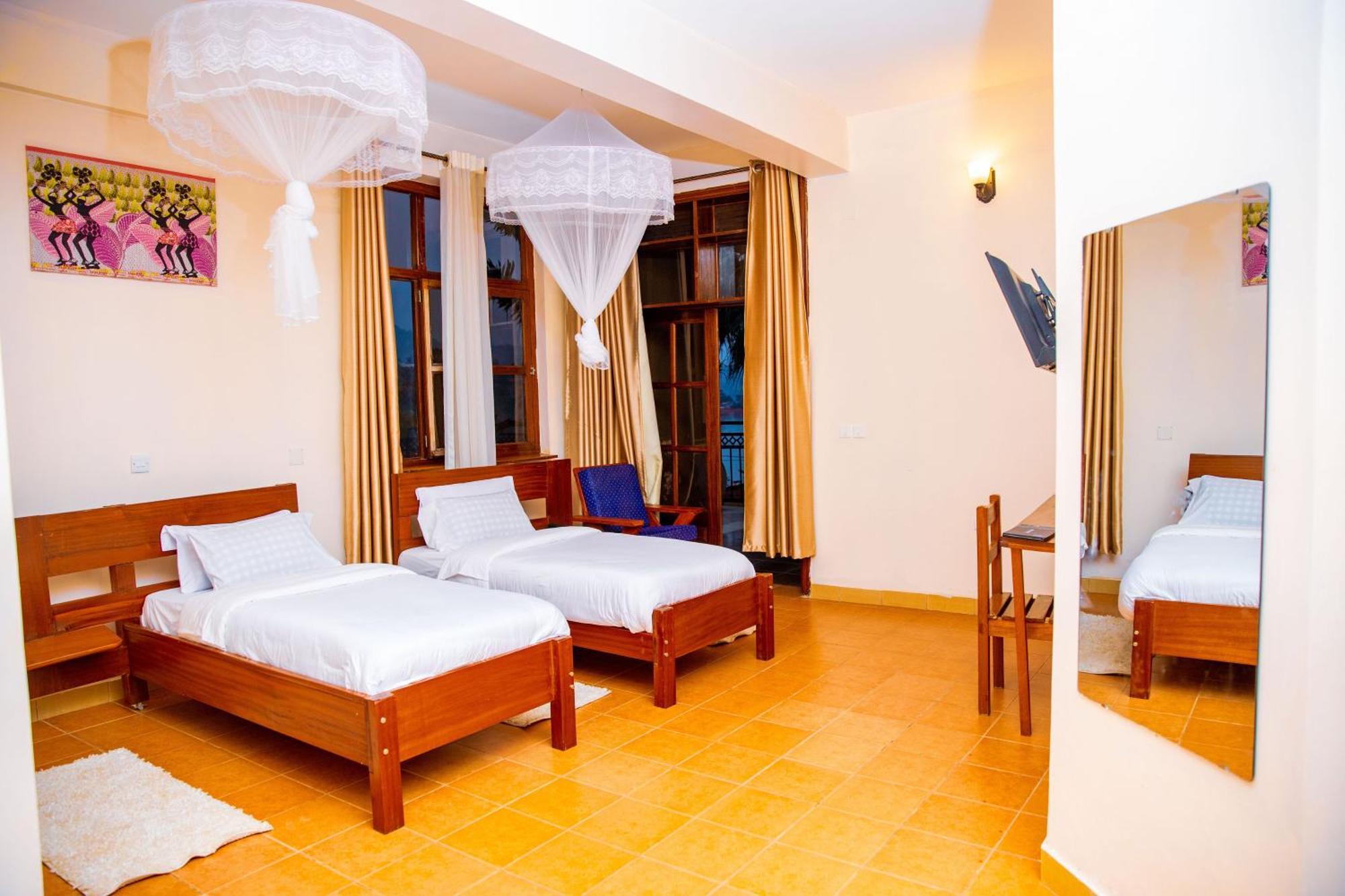 Kivu Hilltop View Resort Gisenyi Extérieur photo