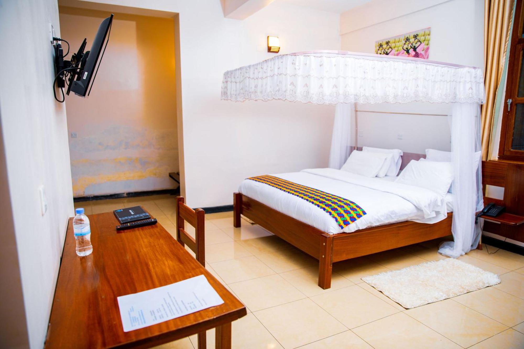 Kivu Hilltop View Resort Gisenyi Extérieur photo